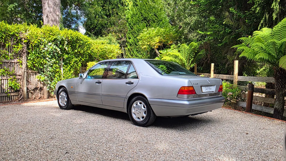 1995 Mercedes S230L with only 14,850 miles - Image 3