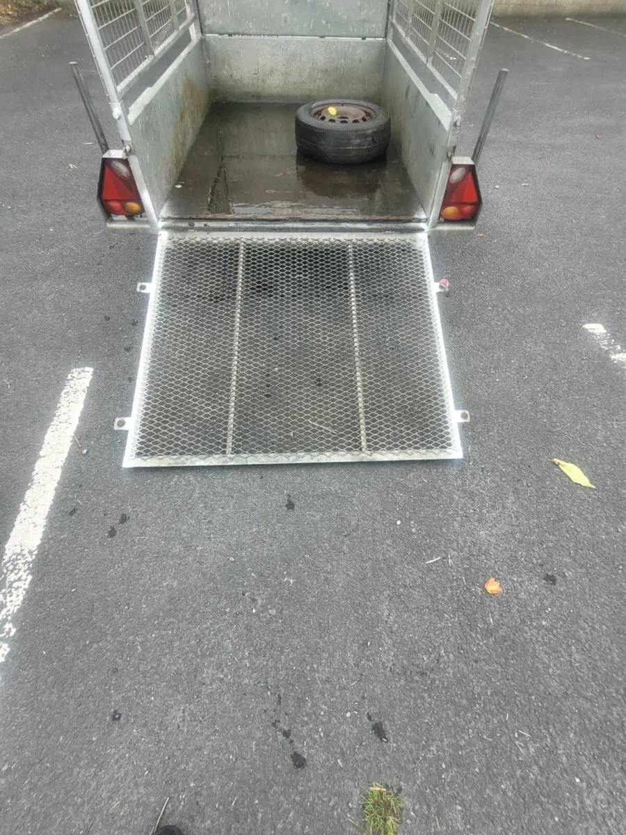 6x4 tuff mac trailer in excellent condition - Image 3