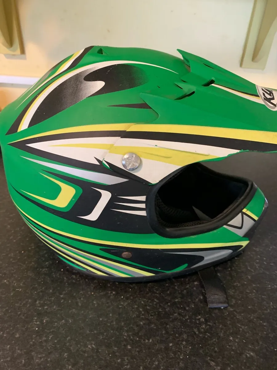 Motorcycle helmet - Image 2