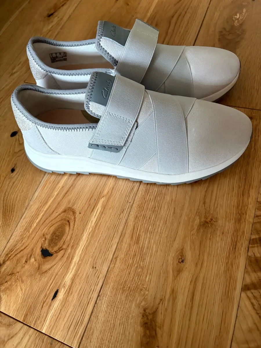 Clark’s sneakers - Image 2