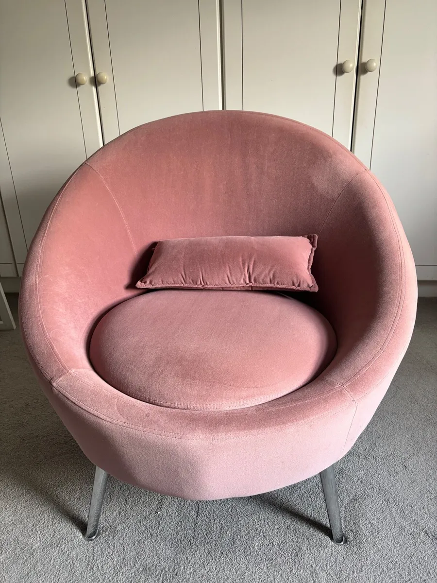 Bedroom Chair - Image 1