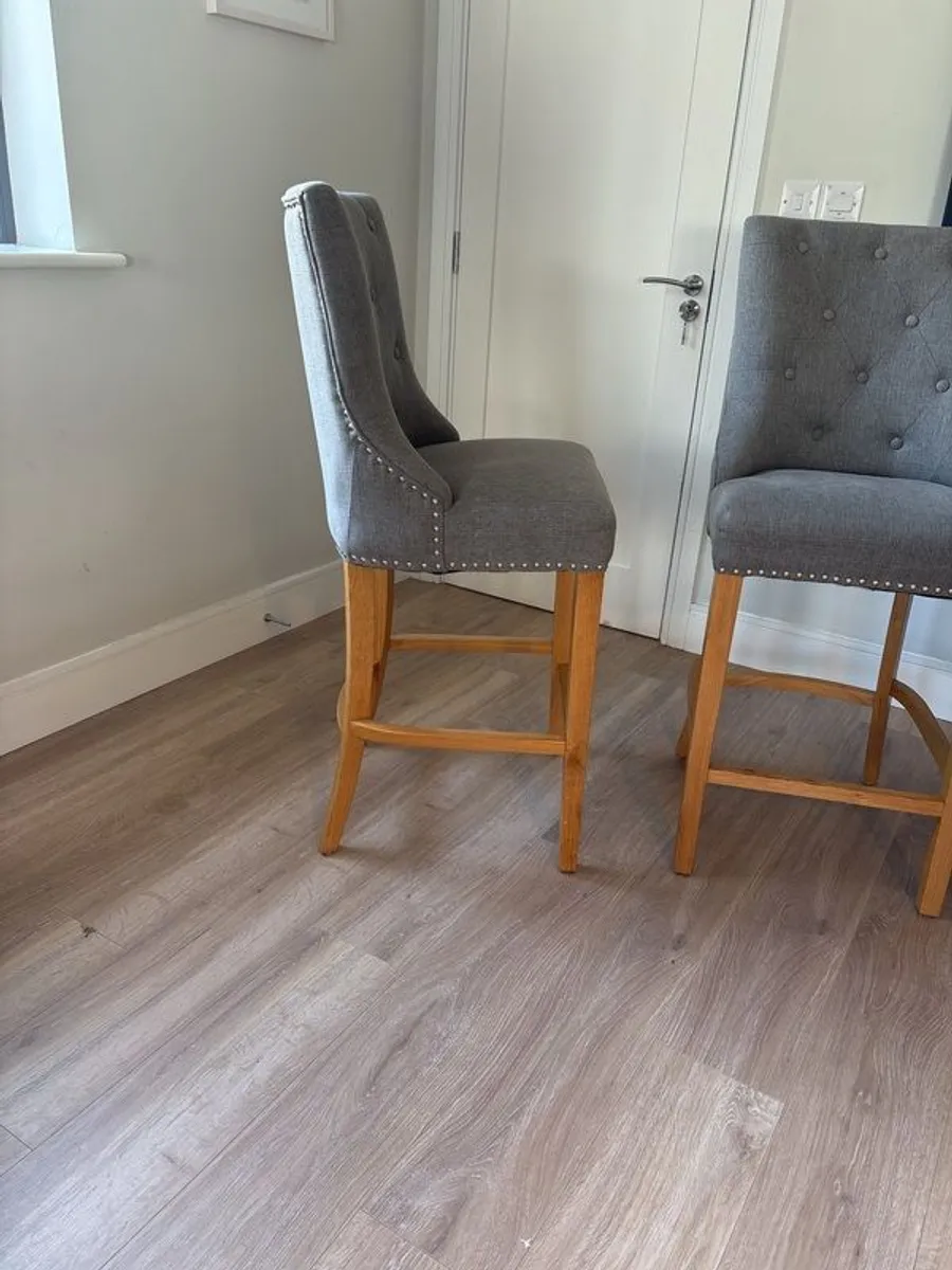 3 x EZ Living Carter Grey Fabric Bar Stool - Oak Legs - Image 2