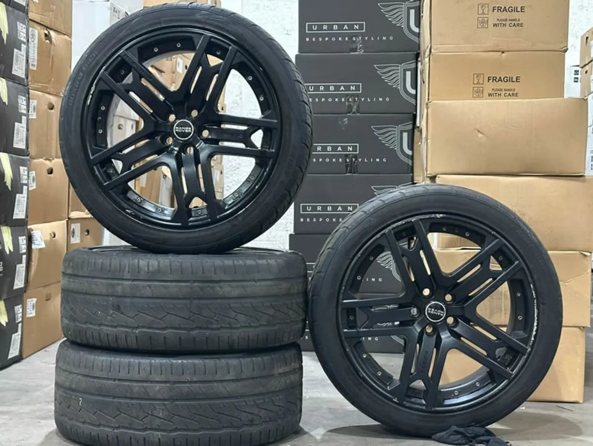 22" Genuine KAHN RS600 Wheels & Tyres For RR Sport - Image 1