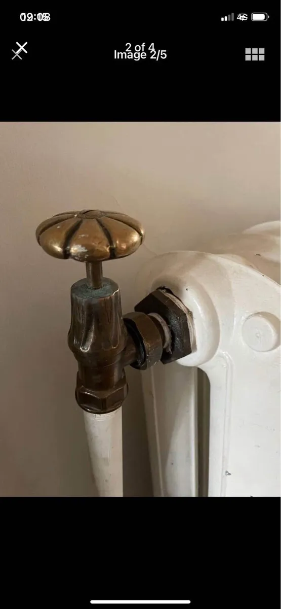 Cast iron radiator - Image 2