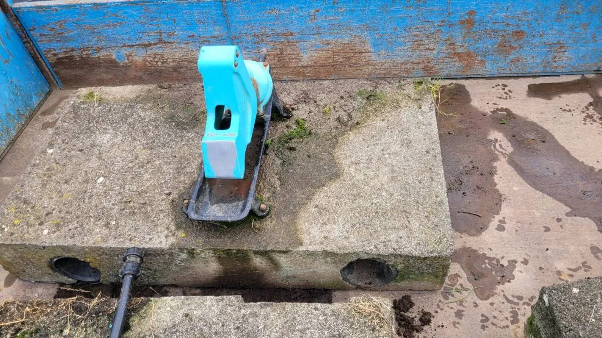 Pasture pump / nose pump for cattle - Image 3