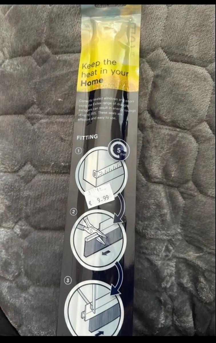Hall door draught excluder plus threshold - chrome - Image 1