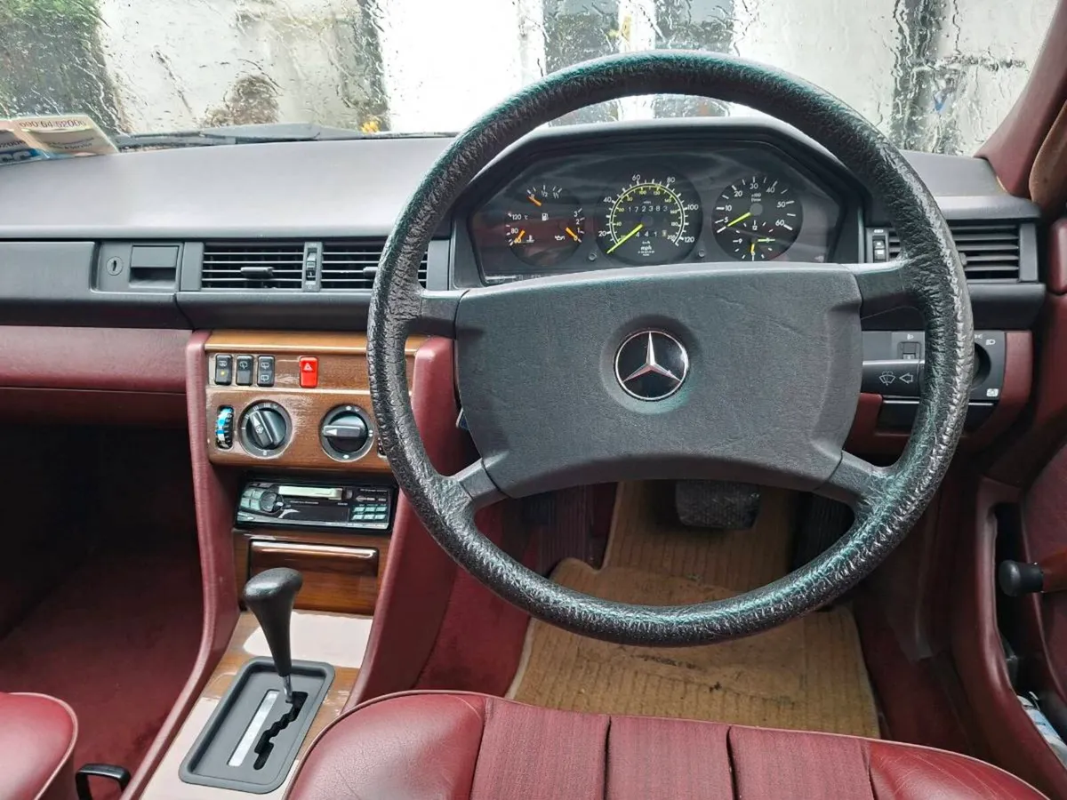 1988 mercedes 250td estate - Image 2
