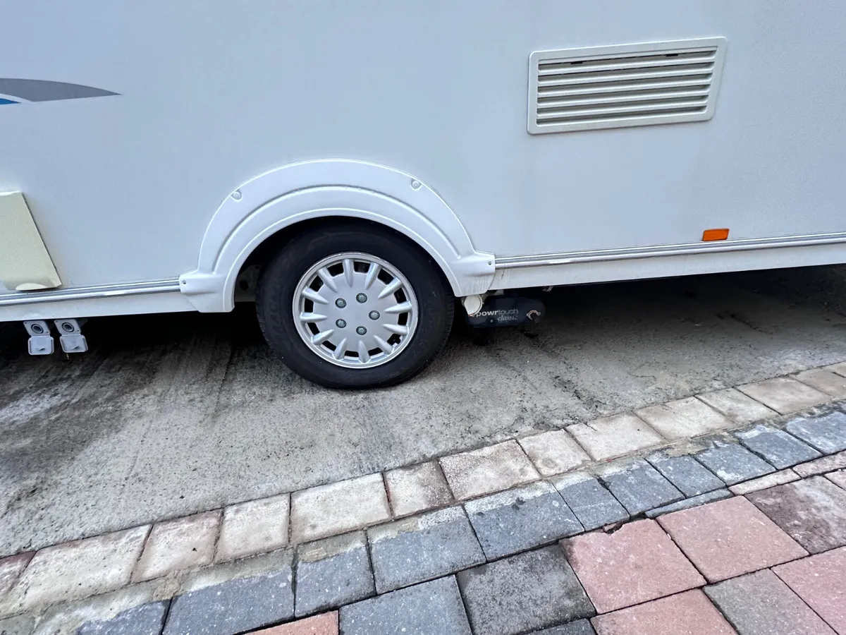 ✨ULTRALIGHT SPRITE MAJOR 4 BERTH FIXED BED✨ - Image 3