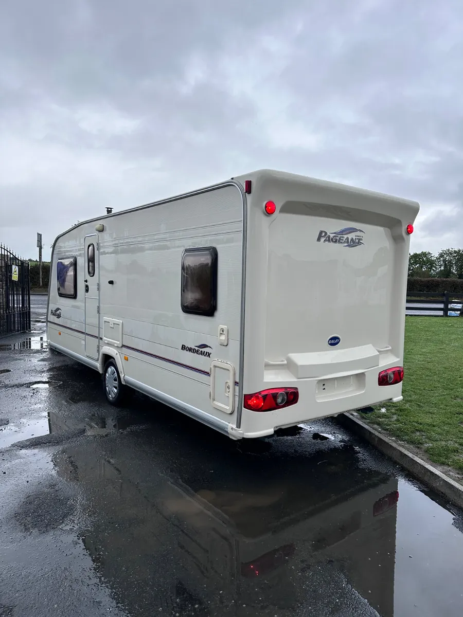 ✨BARGAIN BAILEY PAGEANT 4 BERTH FIXER BED✨ - Image 2