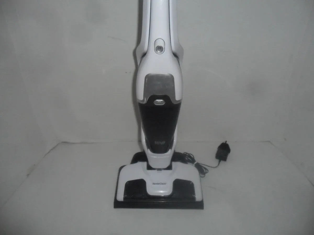 SilverCrest vacuum cleaner - Image 1