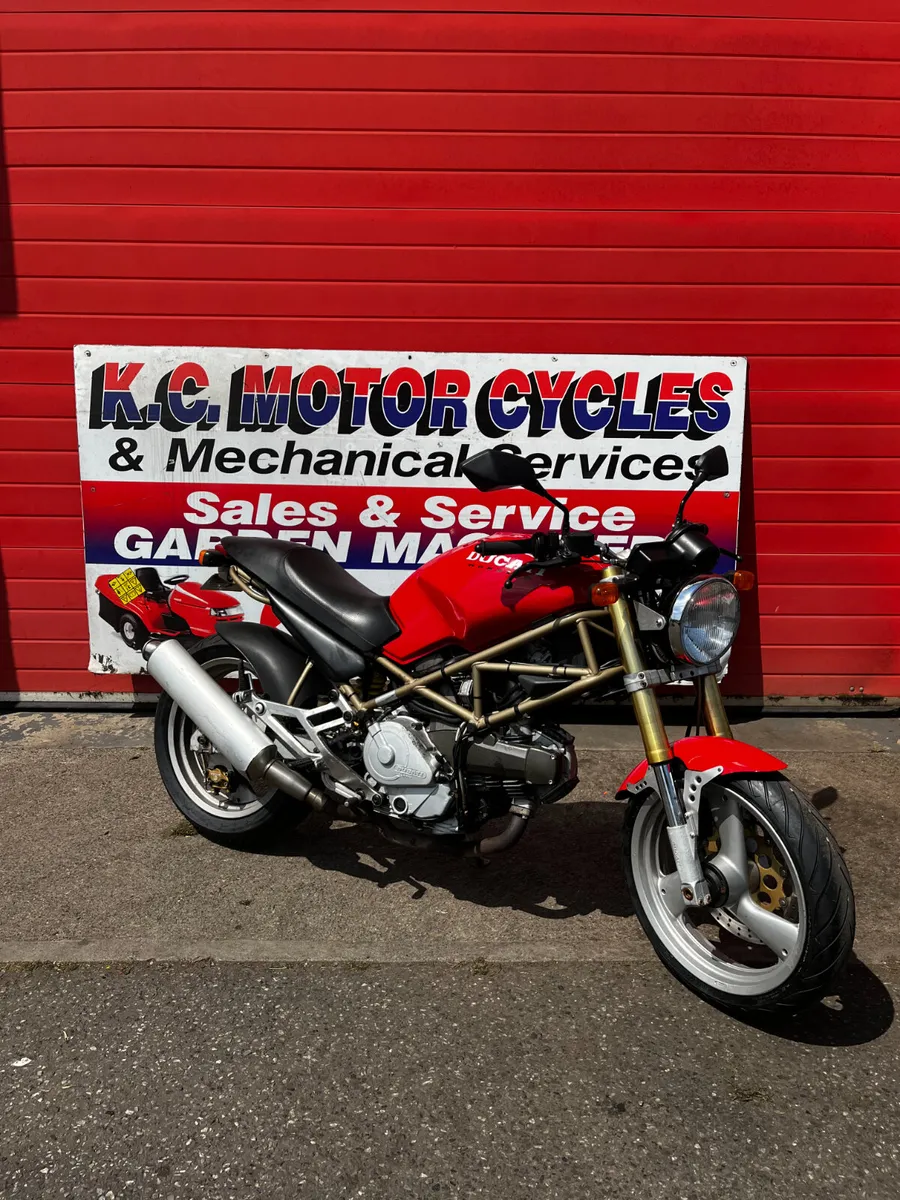 Ducati Monster 600 - Image 1