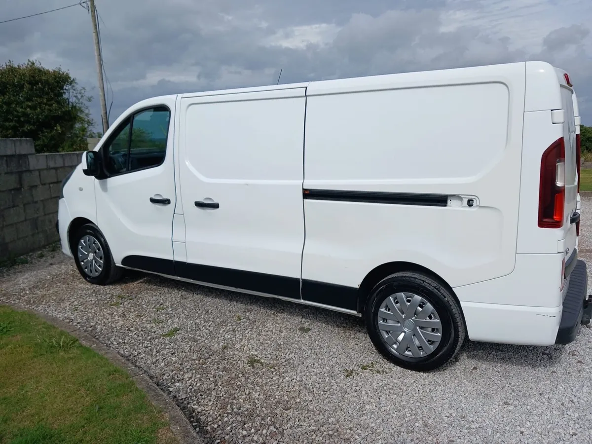Van - Image 3