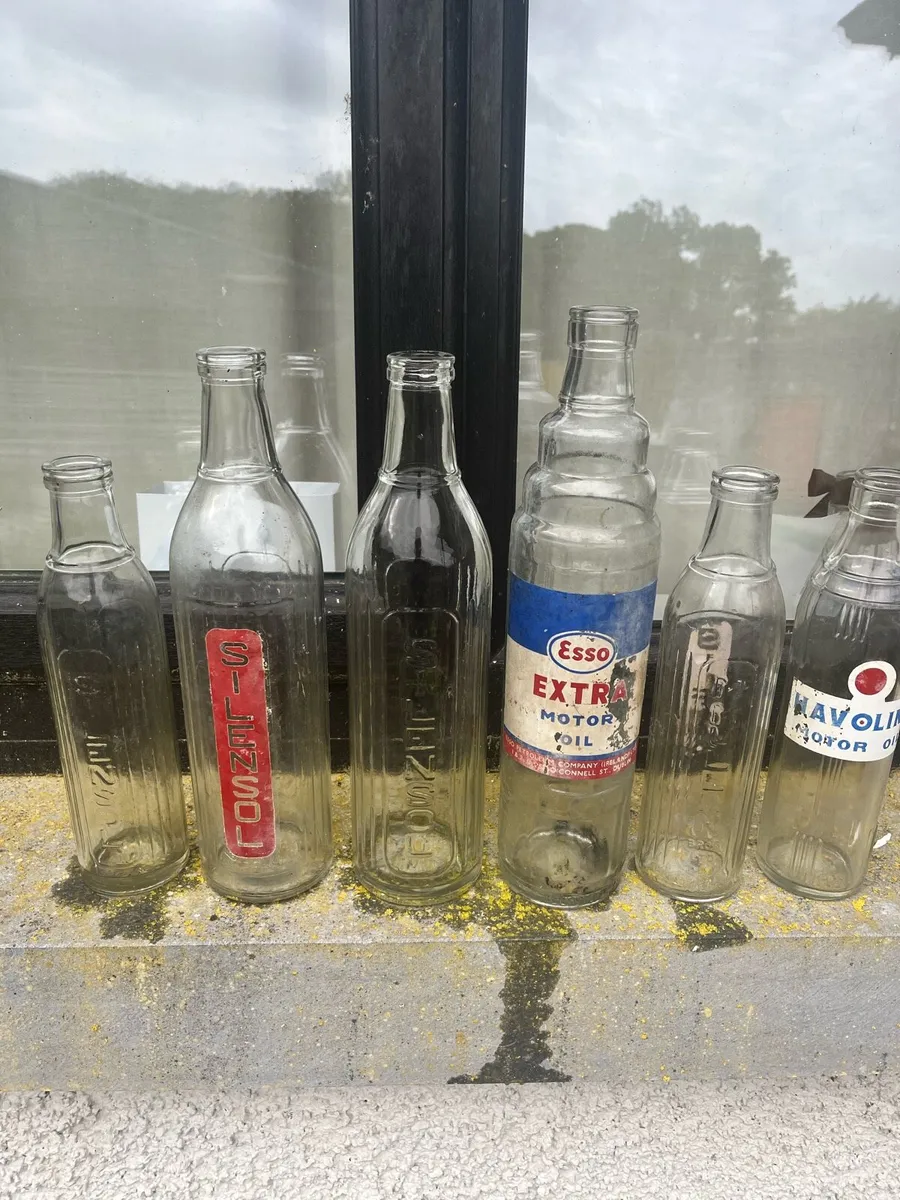 Old bottles - Image 4