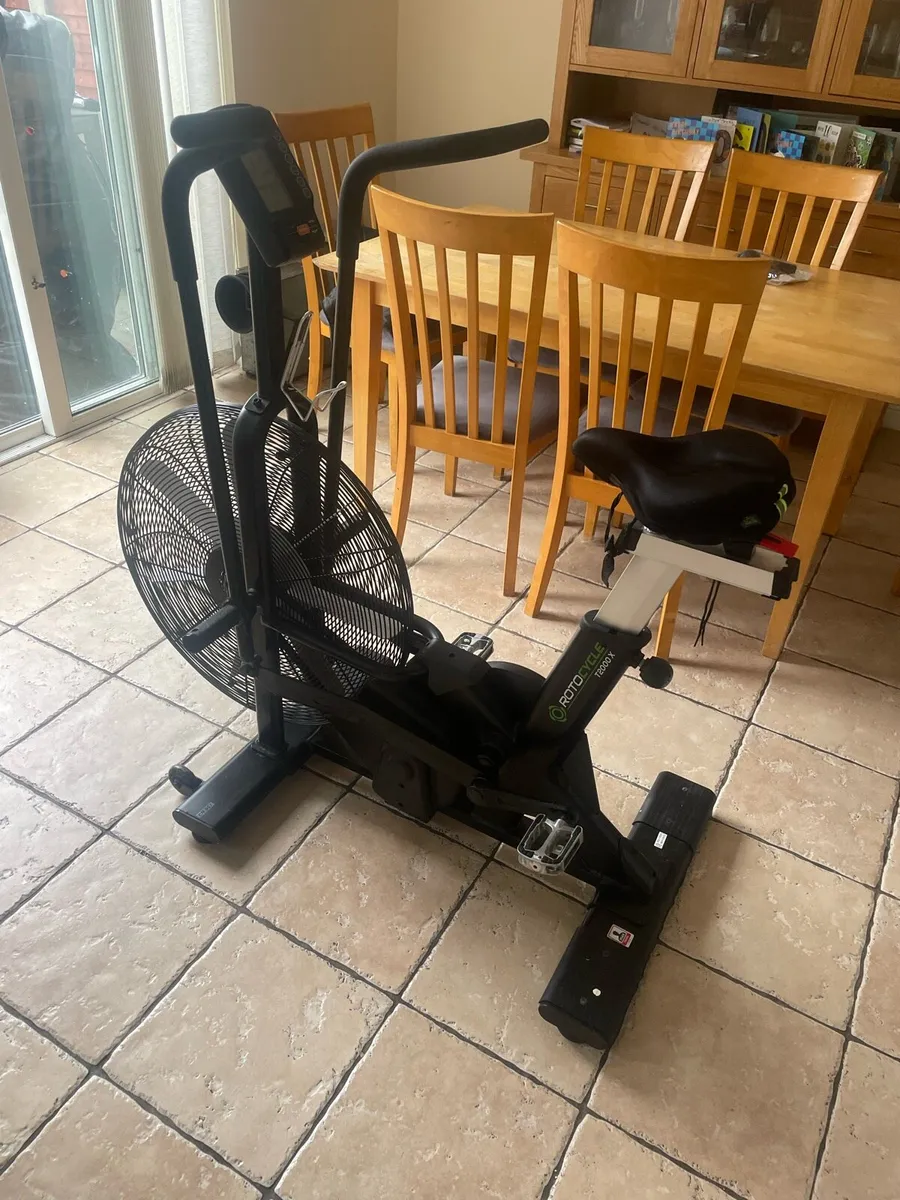 Exercise bike - Image 1