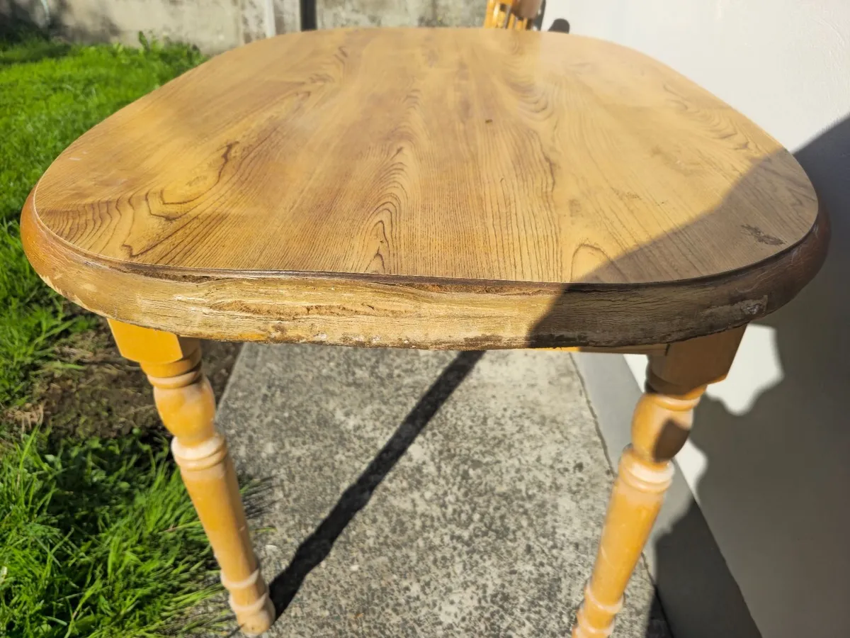 Table and 2 Chairs - Image 3