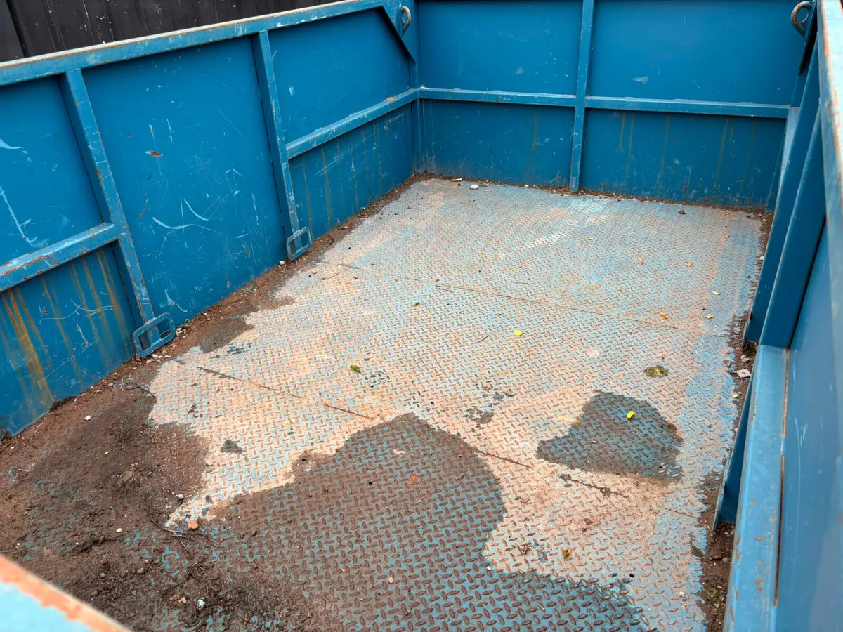 Crane-liftable  skip - Image 4