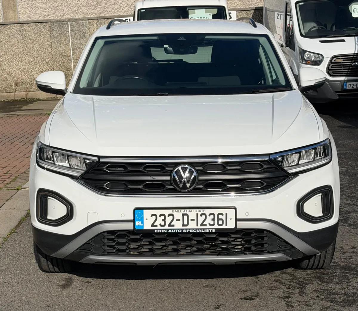 232 Volkswagen T-Roc Commercial - Image 2