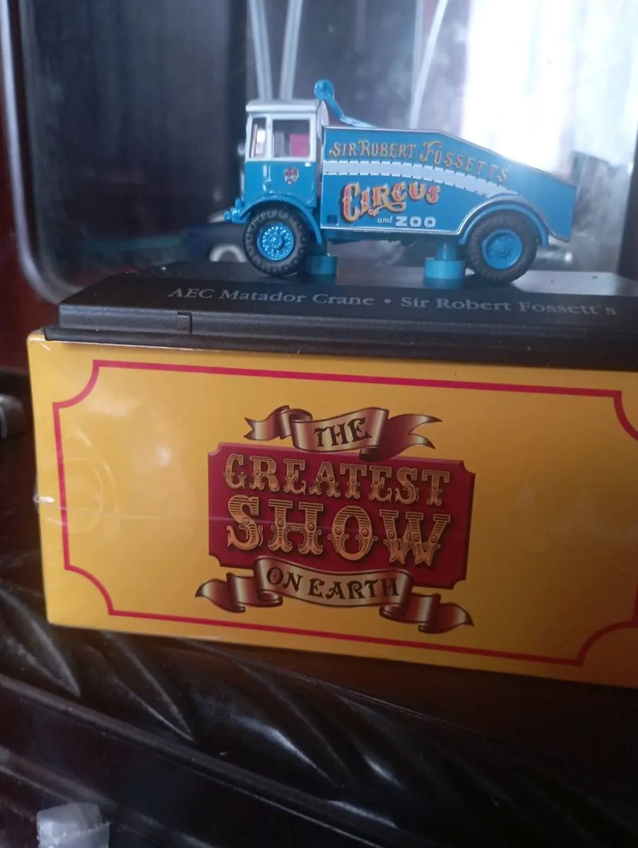 THE GREATEST SHOWMAN CIRCUS VERTICALS  COLLECTION - Image 2