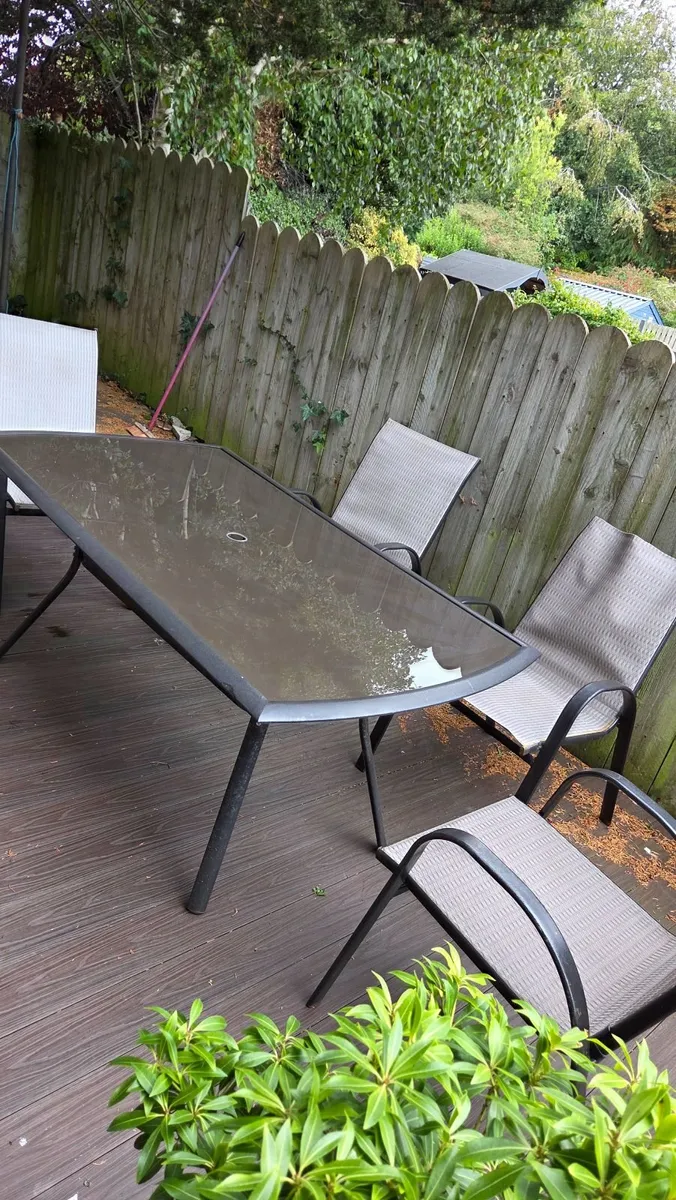 Garden table with 6 chairs - Image 3