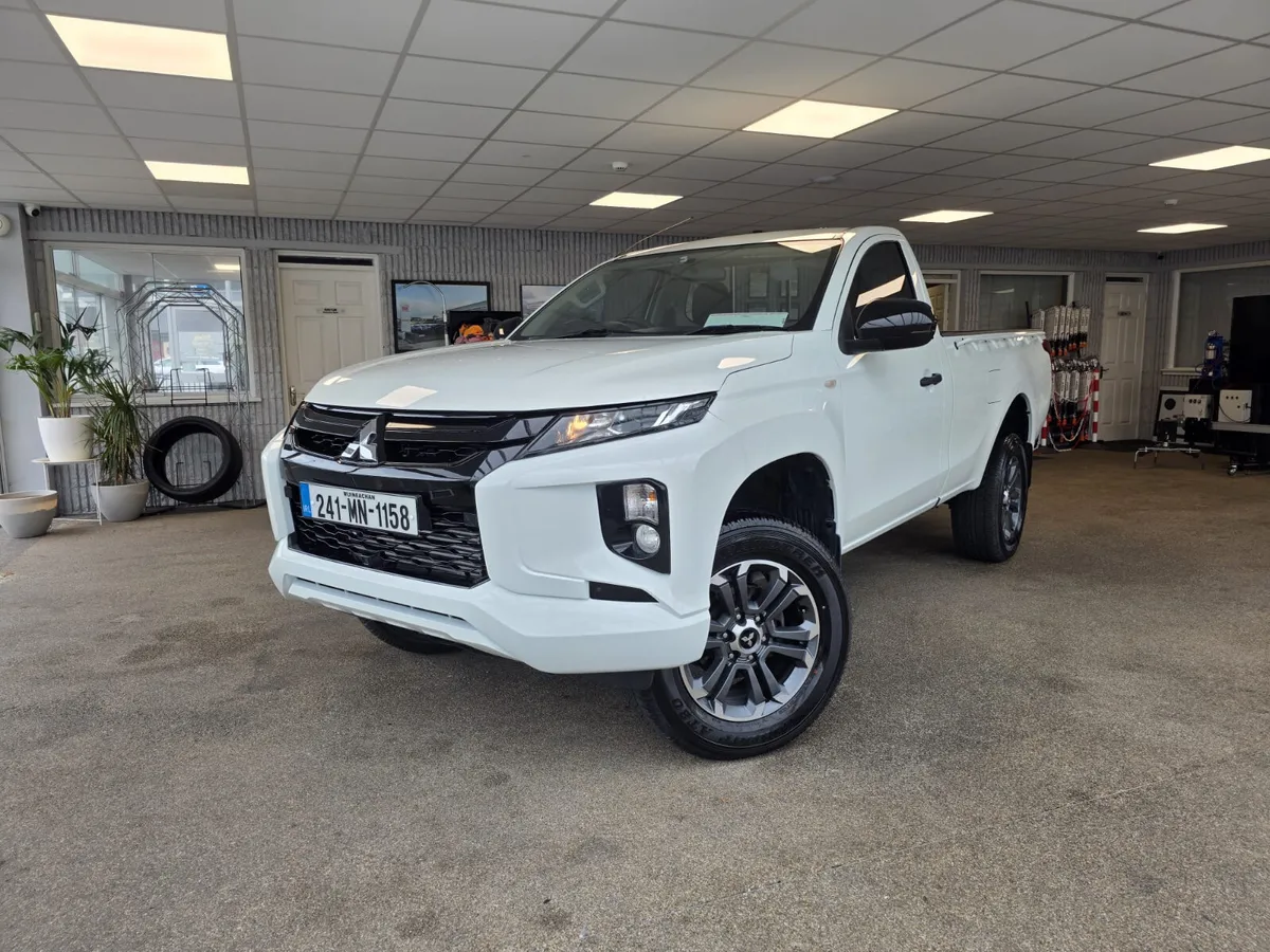 Mitsubishi Triton 2.4 D 2 Seat Automatic 2024 - Image 2