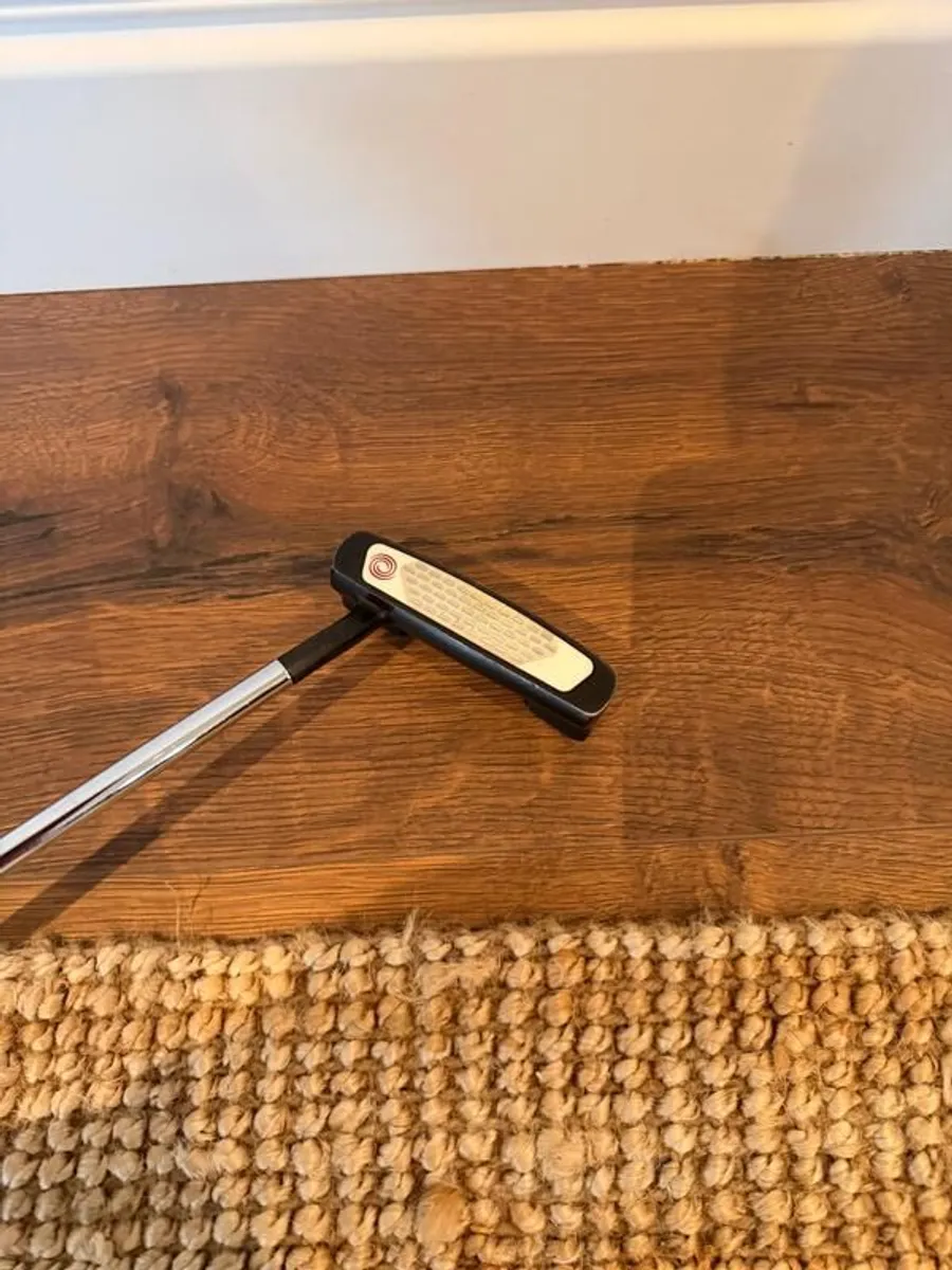 Odyssey Triple Track Stroke Lab Putter with Headcover - Image 2
