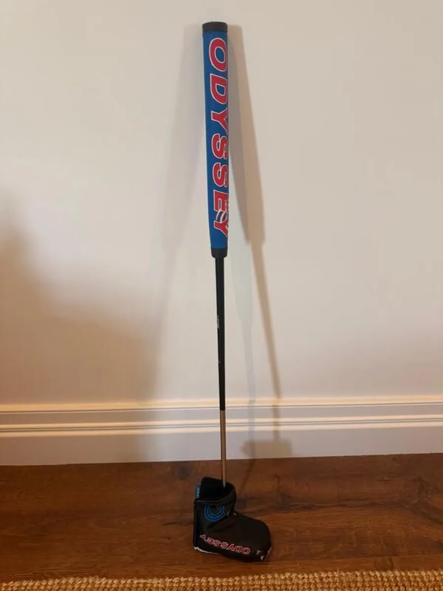 Odyssey Triple Track Stroke Lab Putter with Headcover - Image 4