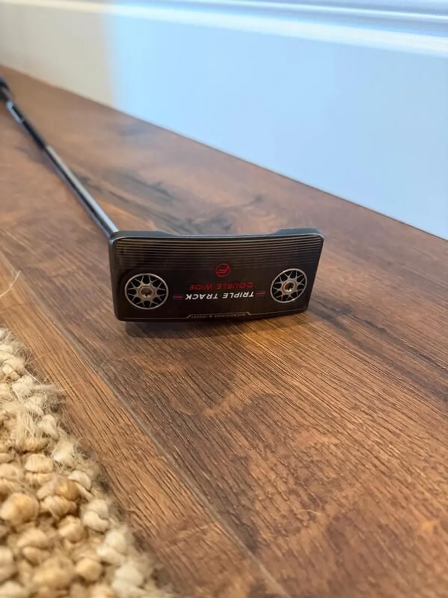 Odyssey Triple Track Stroke Lab Putter with Headcover - Image 1
