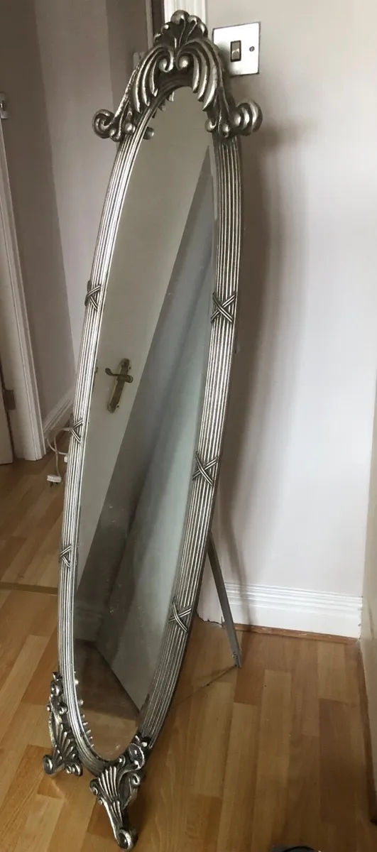 Antiqued  silver free standing  mirror - Image 3