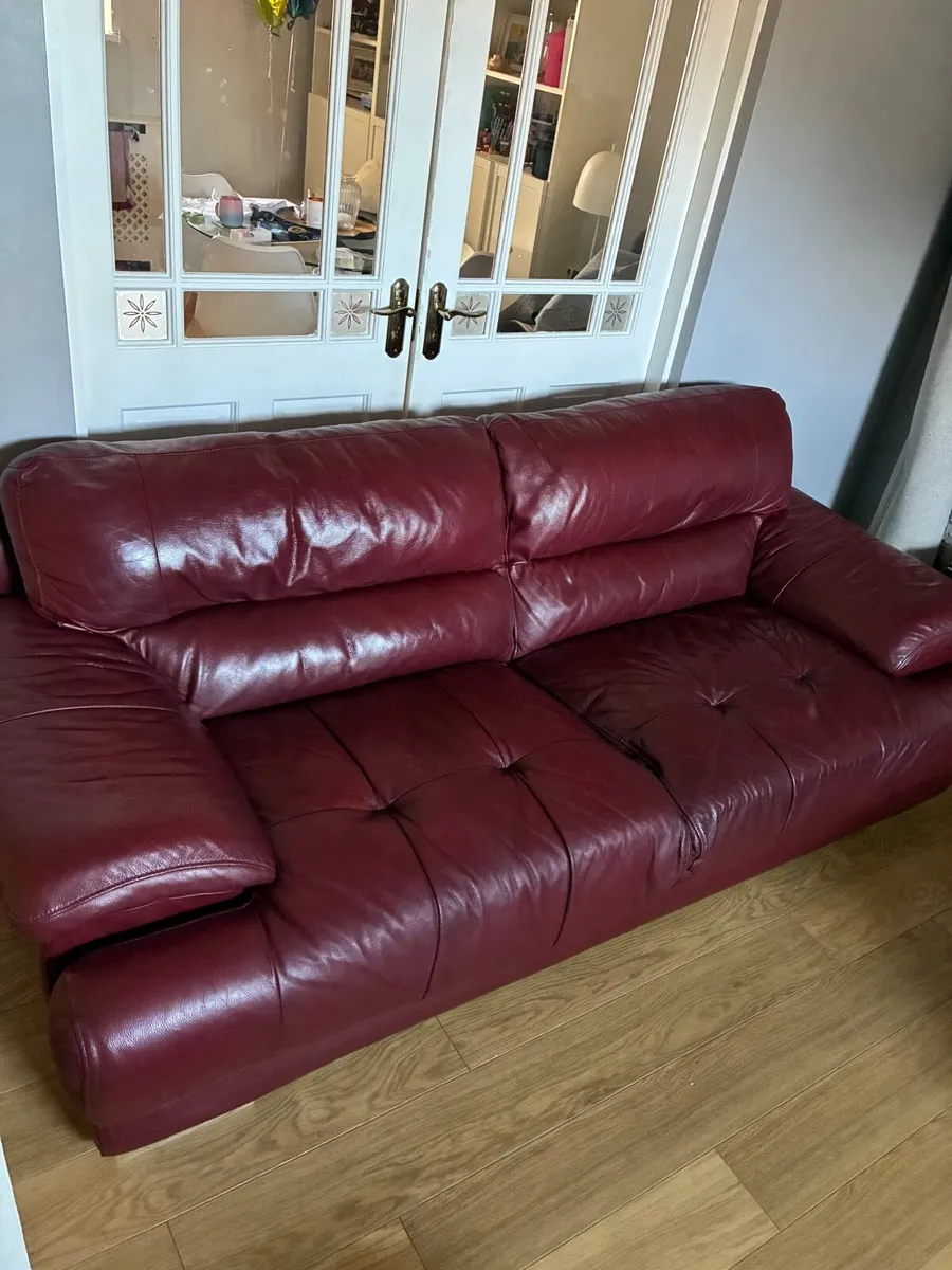 FREE  Couch - Image 1