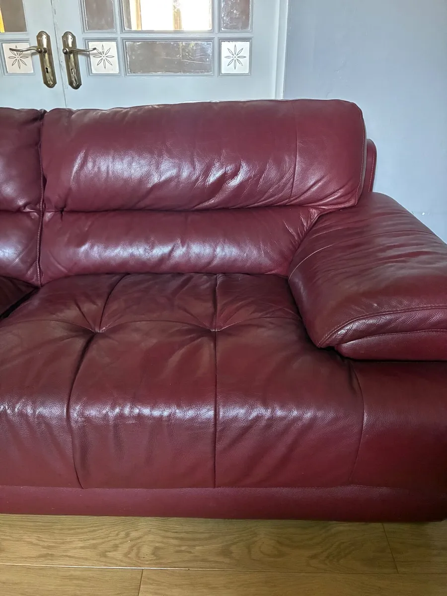 FREE  Couch - Image 4