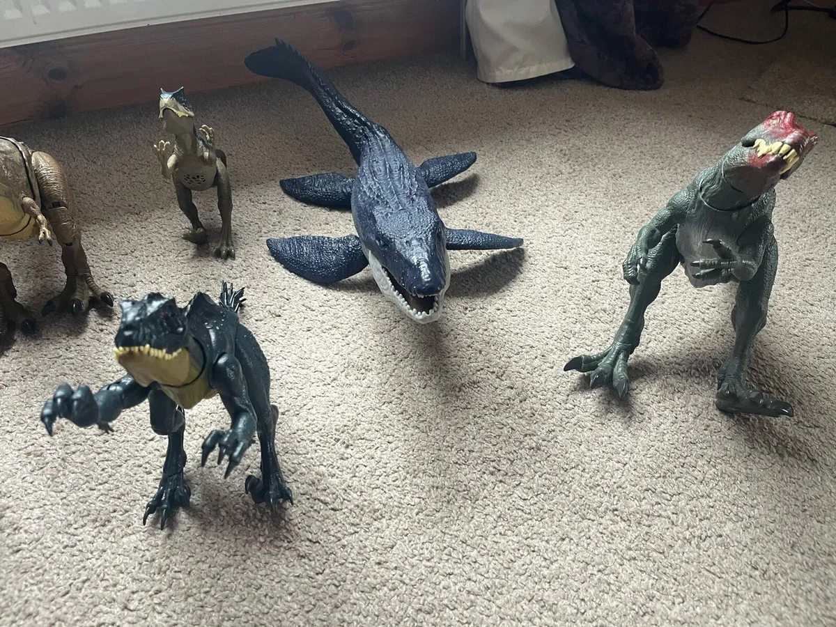 Jurassic park dinosaur bundle of 8 - Image 3