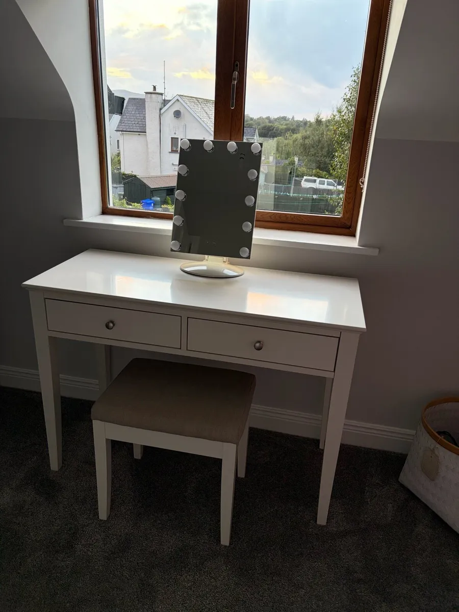 Vanity table - Image 4