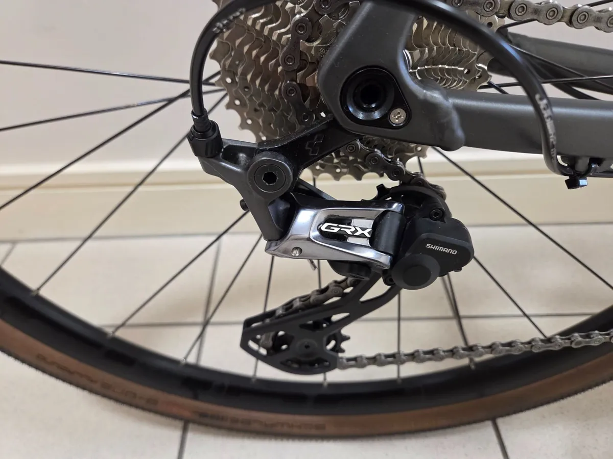 Cube Nuroad Gravel Bike - Image 2