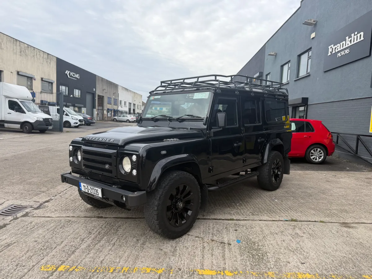 Land Rover Defender 2011 - Image 4