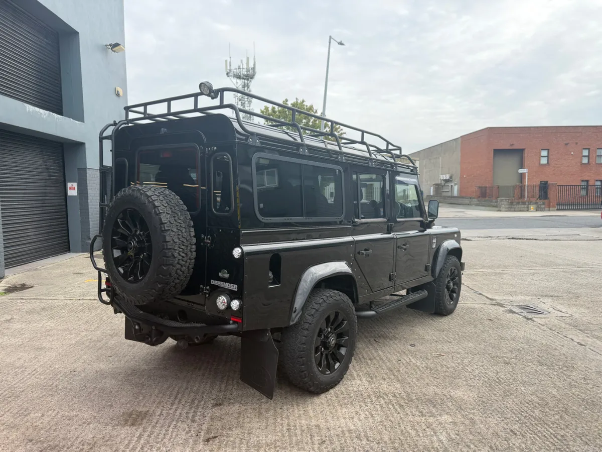Land Rover Defender 2011 - Image 3