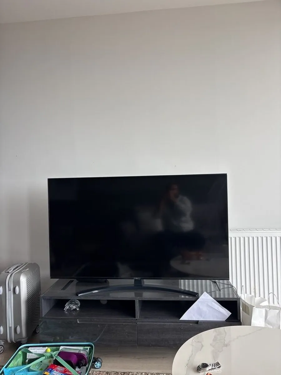 Lg Tv - Image 2