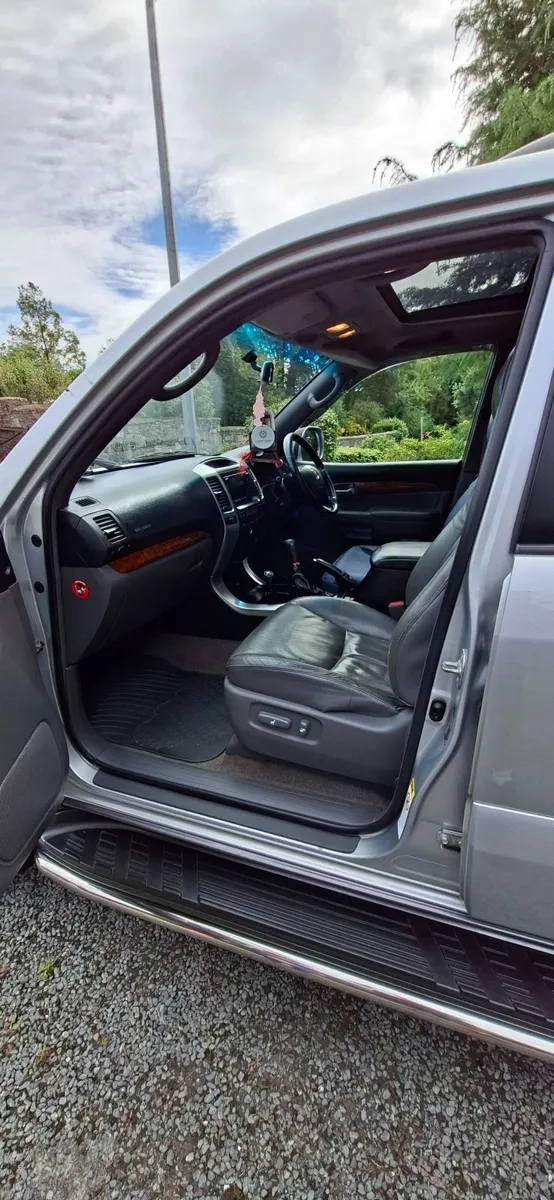 Toyota Land Cruiser 2007 - Image 3