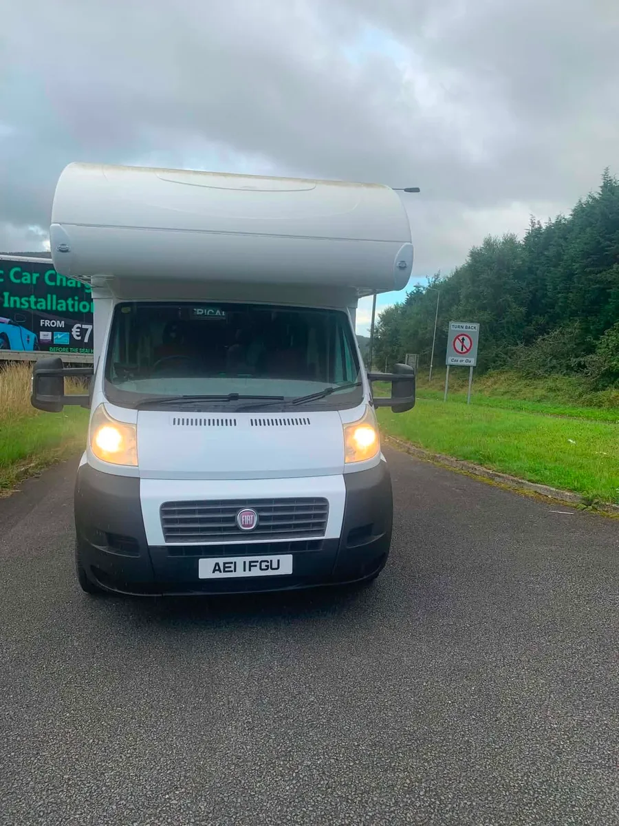 FIAT DUCATO 2.8 PILOT MOOVEO 6 berth NI 2011 - Image 4
