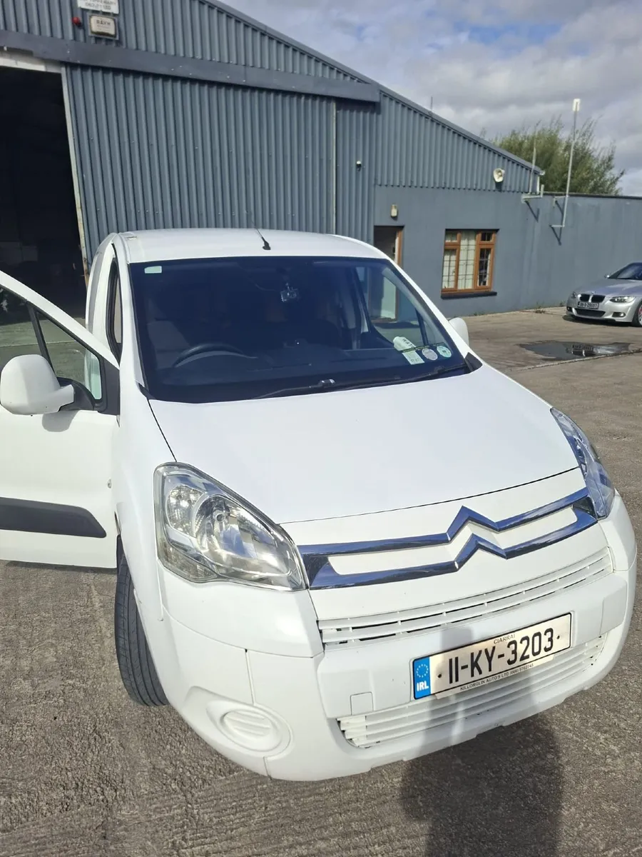 Citroen Berlingo 2011 3 seats - Image 4