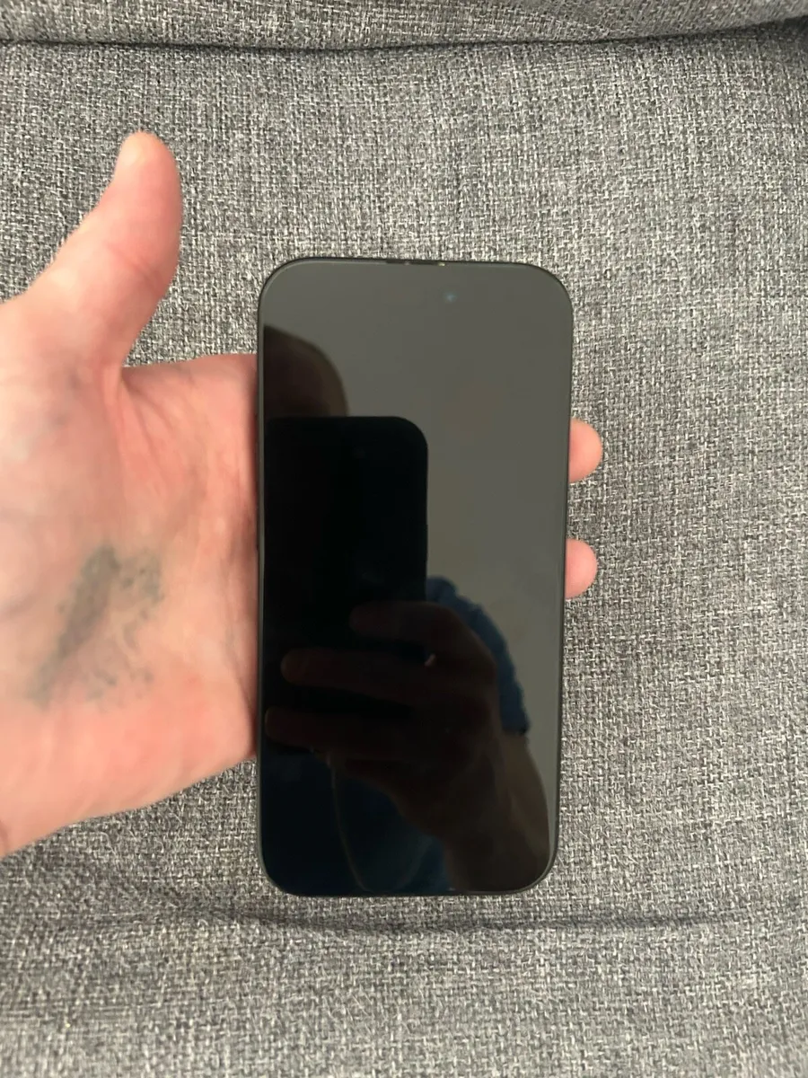 iPhone 15, 128gb black, unlocked, 100% battery - Image 2