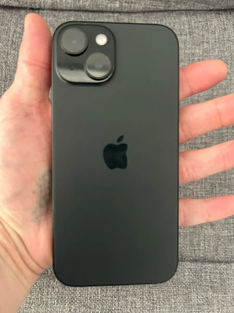 iPhone 15, 128gb black, unlocked, 100% battery - Image 3