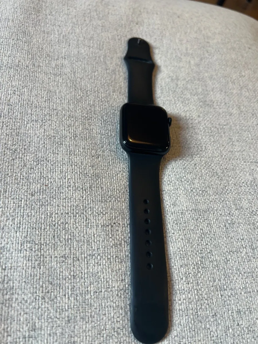Apple Watch SE 2nd Gen (2022) 44mm GPS – Midnight - Image 3
