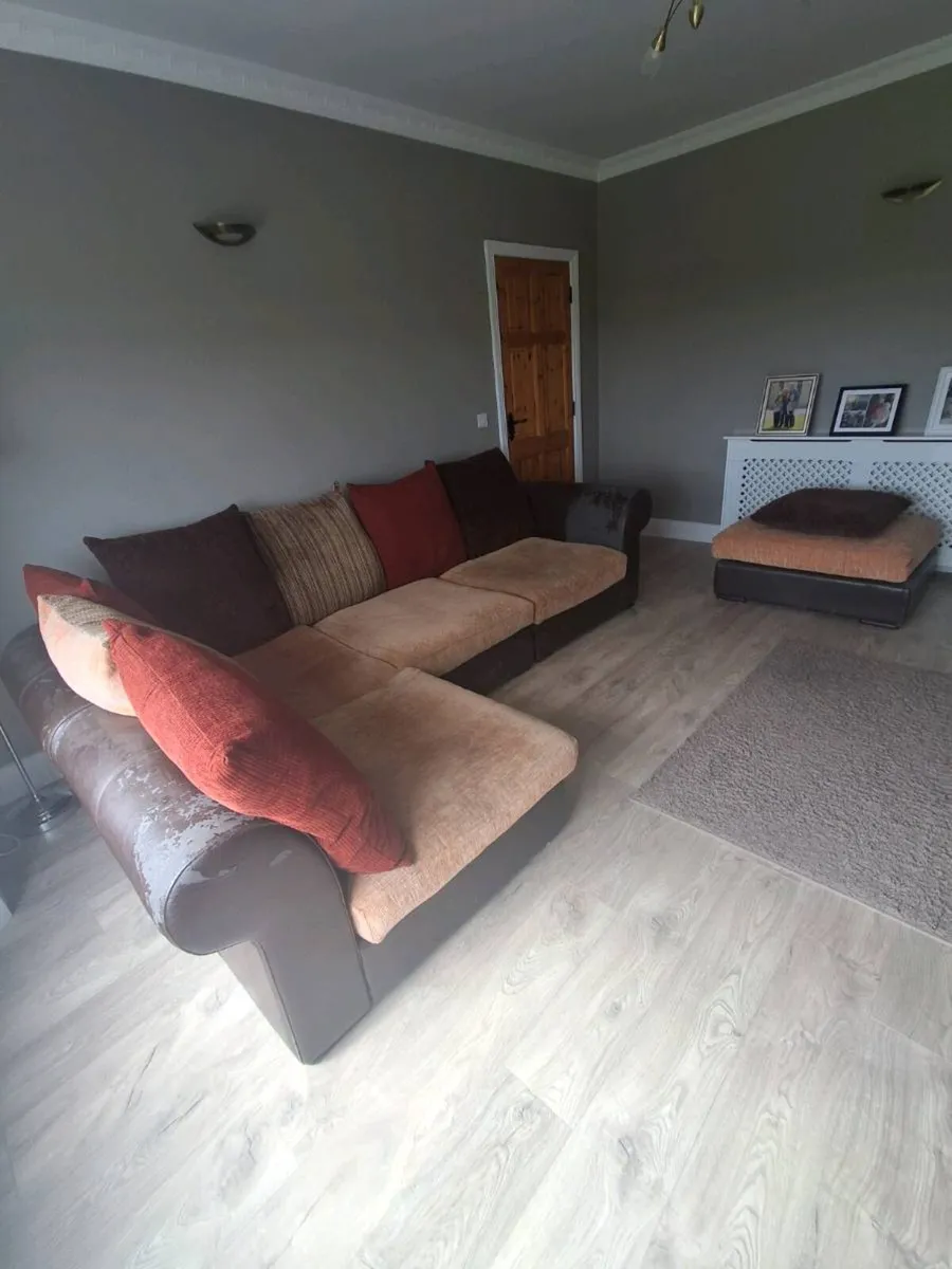 Couch - Image 3