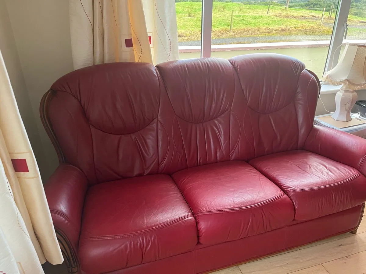 3 Piece Suite - Image 2