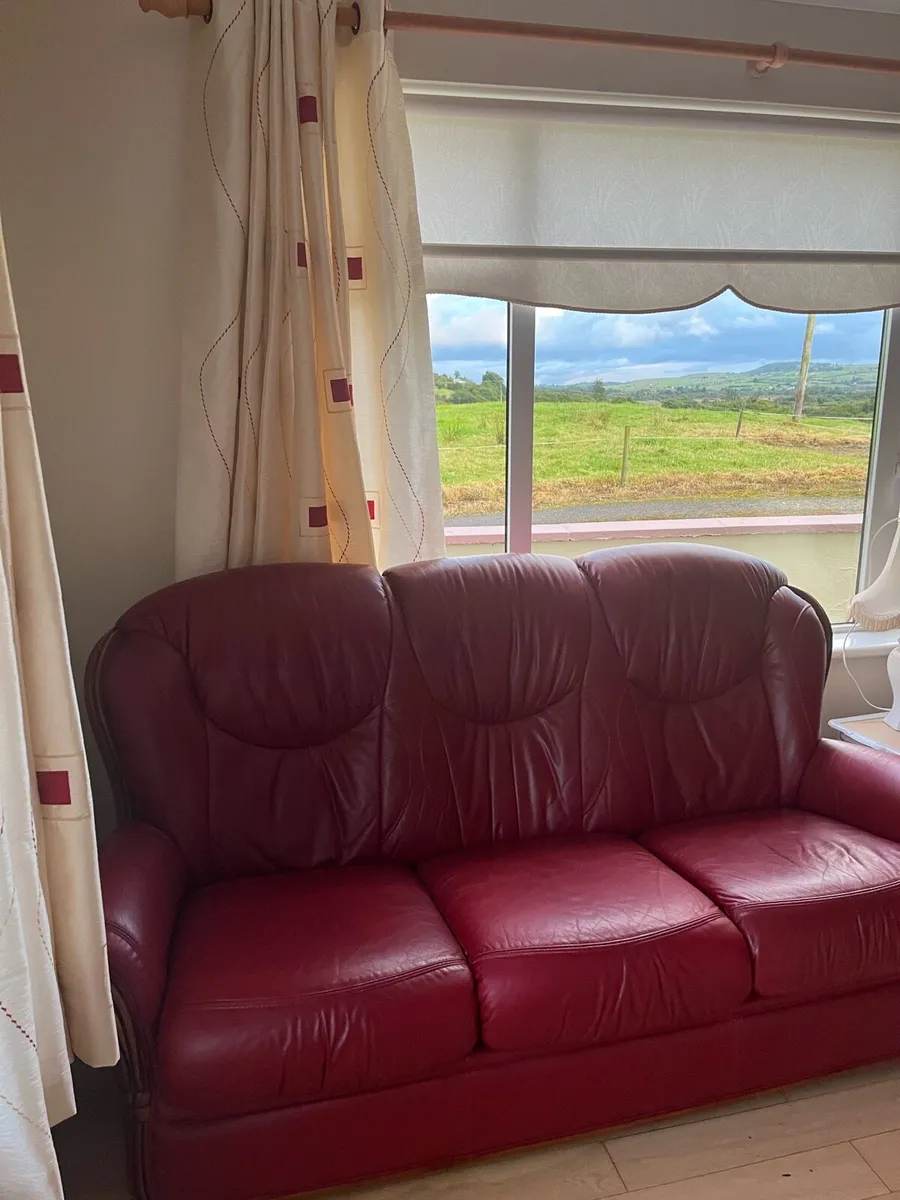 3 Piece Suite - Image 1