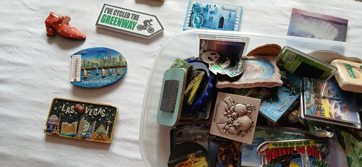 COLLECTION OF FRIDGE MAGNETS - Image 2