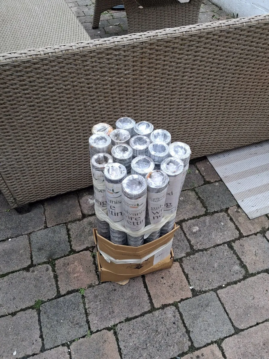 Garden Wire Mesh .15 Rolls - Image 3