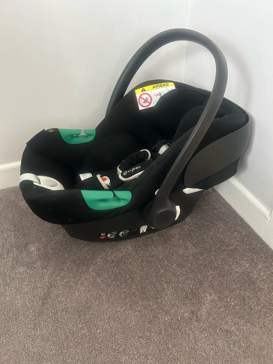 Infant Car seat - Image 1