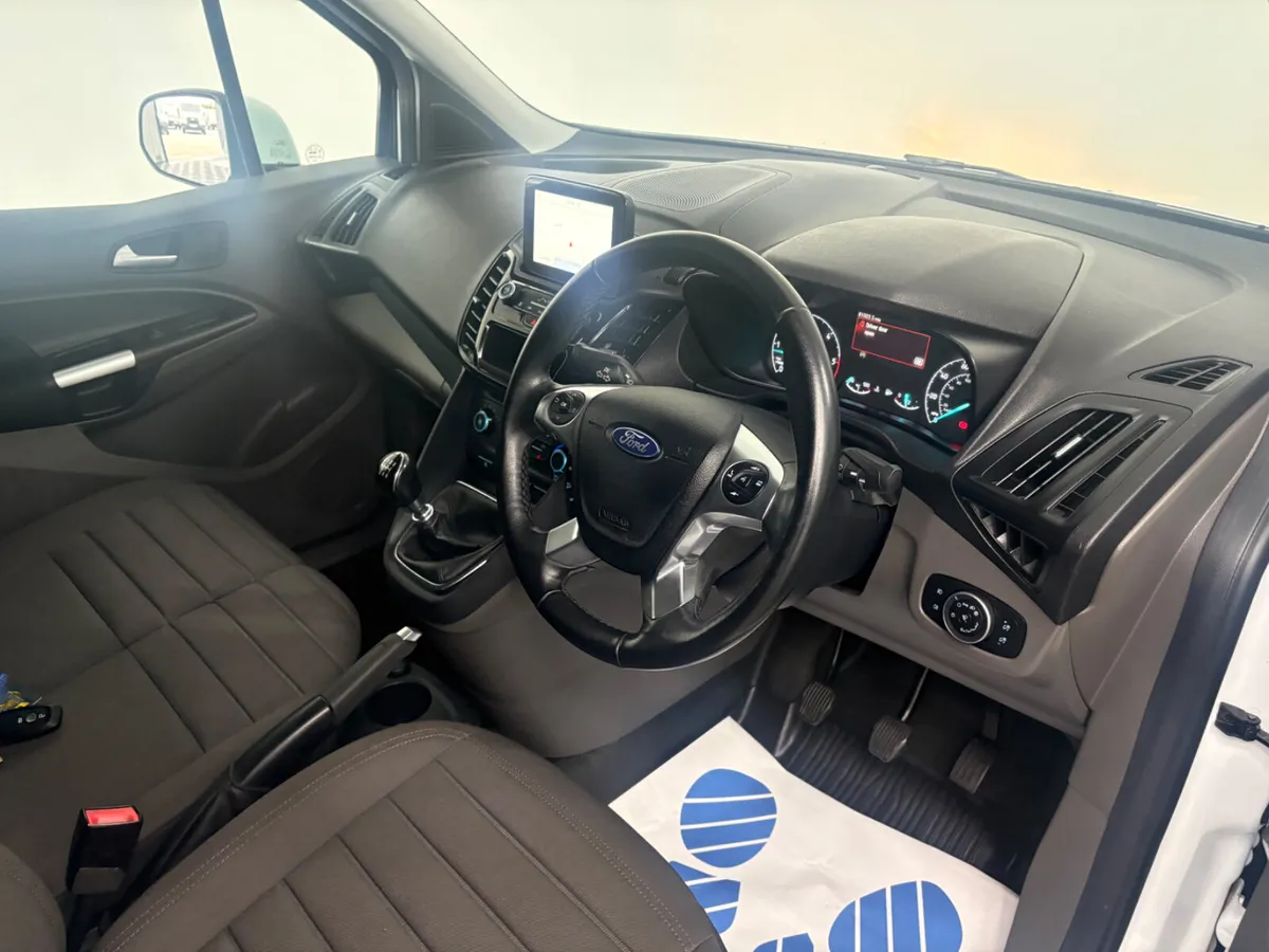 Ford Transit Connect Limited 1.5D LWB  2023 - Image 3