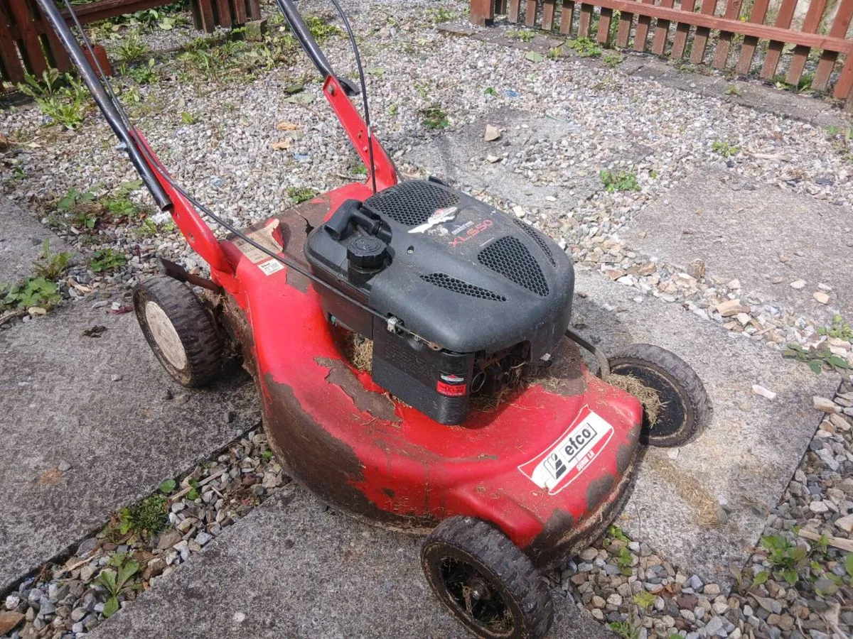 Briggs and stratton self drive lawnmower - Image 2